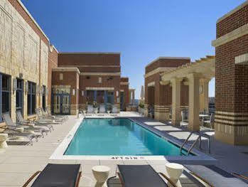 Crystal Quarters Furnished Apartments At The Gramercy Arlington Exterior foto
